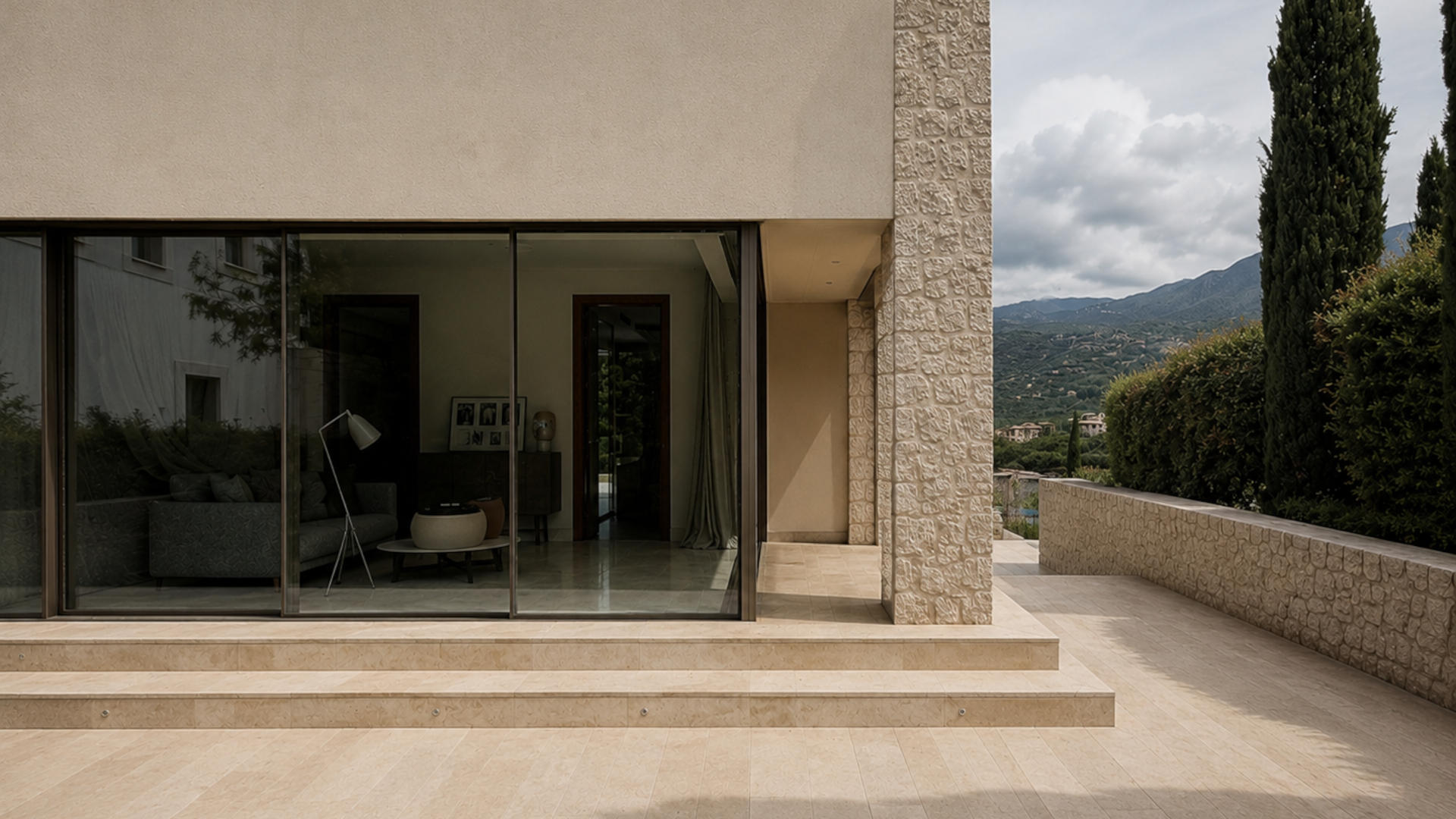 SUMMER HOUSE IN STOUPA